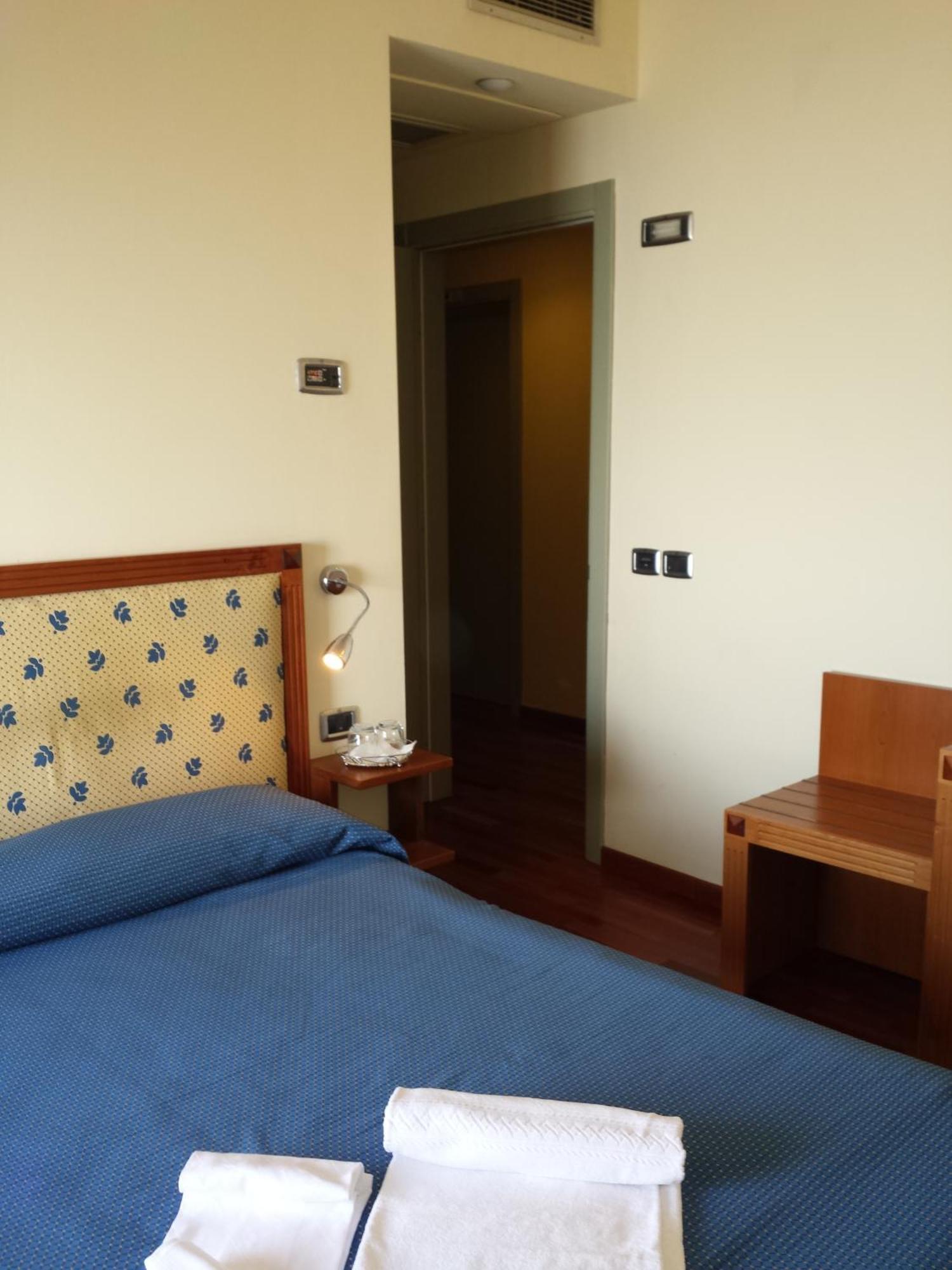 Hotel Il Castellaccio Piccione Værelse billede