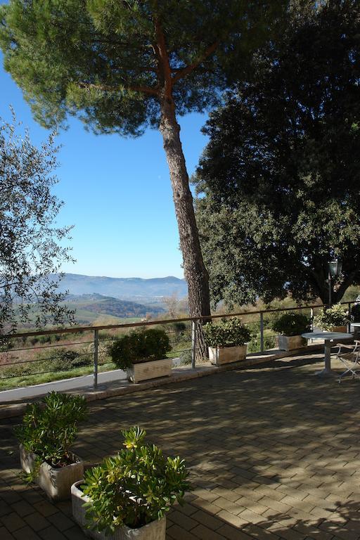 Hotel Il Castellaccio Piccione Eksteriør billede