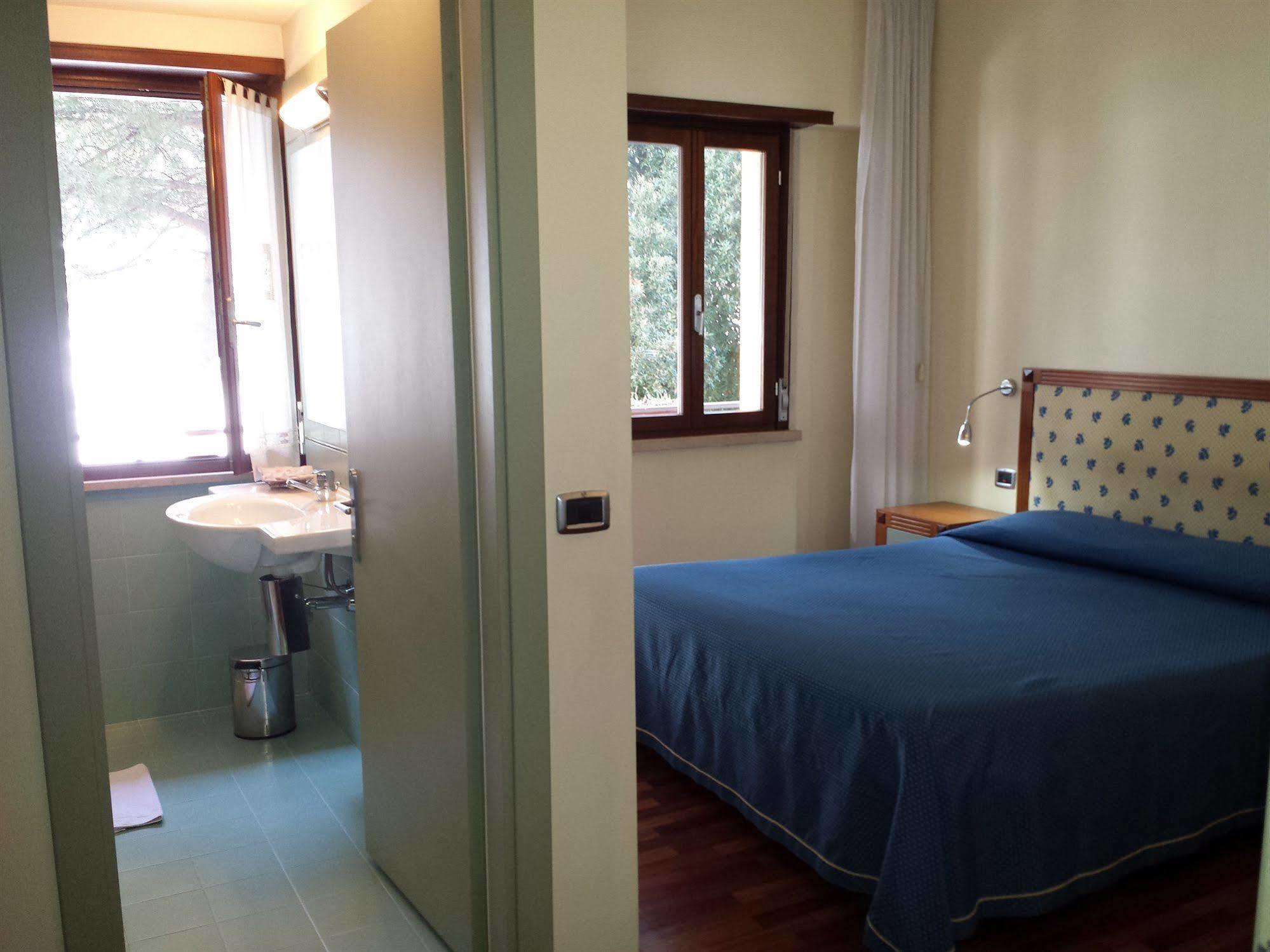 Hotel Il Castellaccio Piccione Eksteriør billede